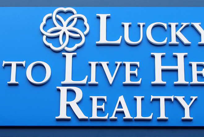 lucky-to-live-here-realty